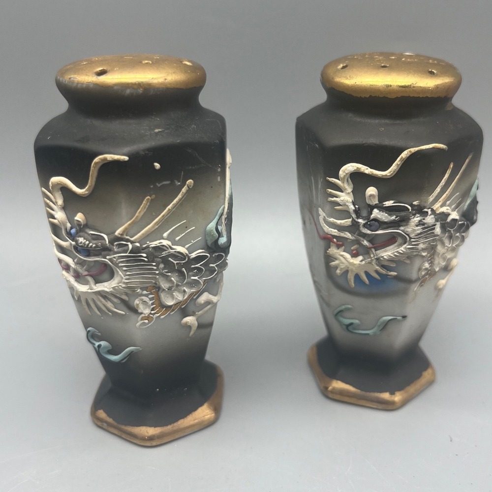 Dragonware Salt and‎ Pepper Japan gold trimmed 3 .75 " Moriage